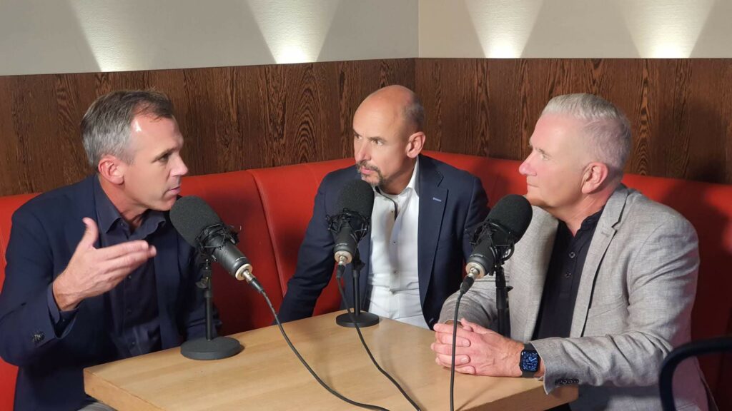 Ruud Ramakers, Bert van Meel en Mark van Kampen tijdens podcastopnames van SaaS4Channel. 